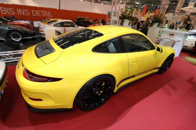 Porsche 911 991 R Yellow 07