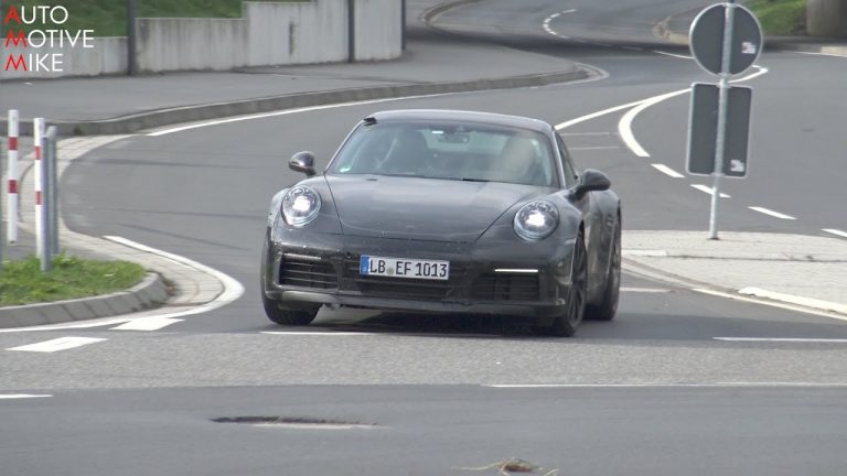 La future Porsche 911 Type 992 MK1 en mode sport sur le circuit du Nürburgring