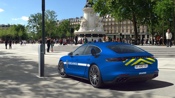 Mélenchon équipe la gendarmerie brigade d'intervention rapide avec des Porsche Panamera Turbo S Hybride