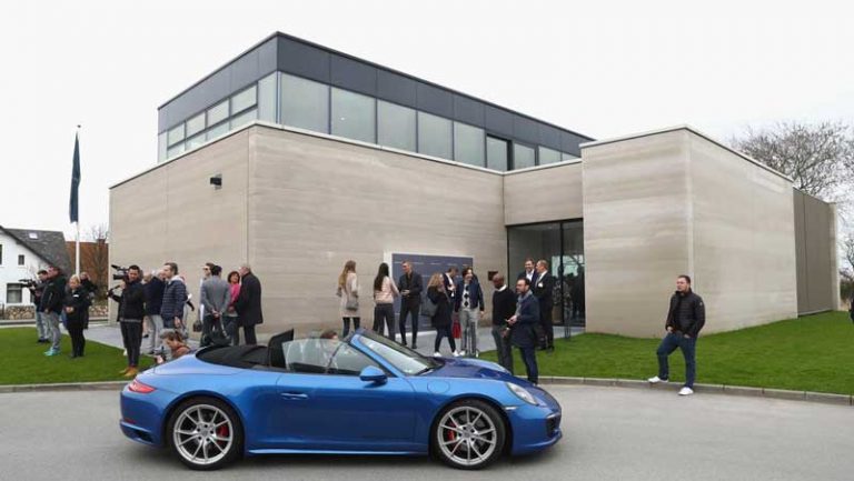 Centre porsche on sylt allemagne