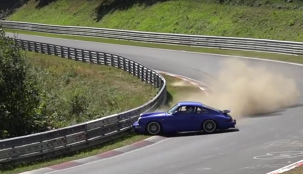 Porsche 964 accident