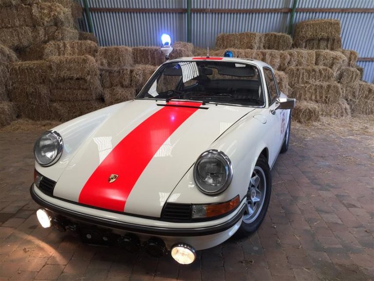 Une ancienne Porsche 911 2.4 de la police belge est à vendre