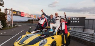 Porsche 911 GT2 RS record tour Nürburgring