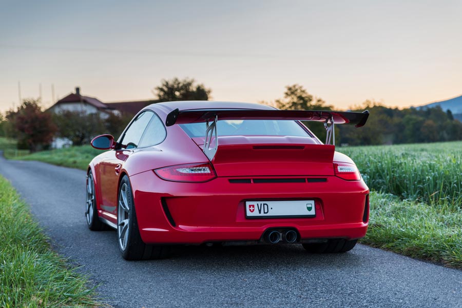 Porsche 911 997 2 GT2 RS 2010 Rouge indien red guards indishrot 03