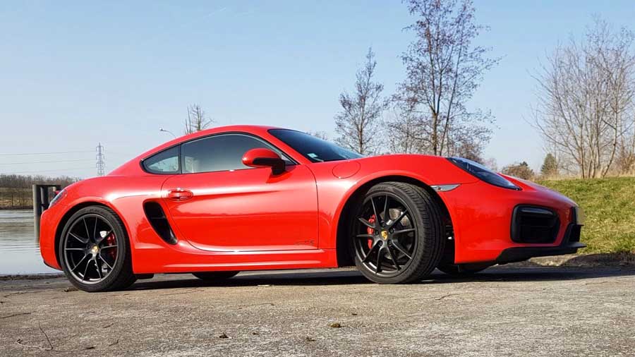 Porsche Cayman GTS 981 2015 rouge indien indishrot red guards 09