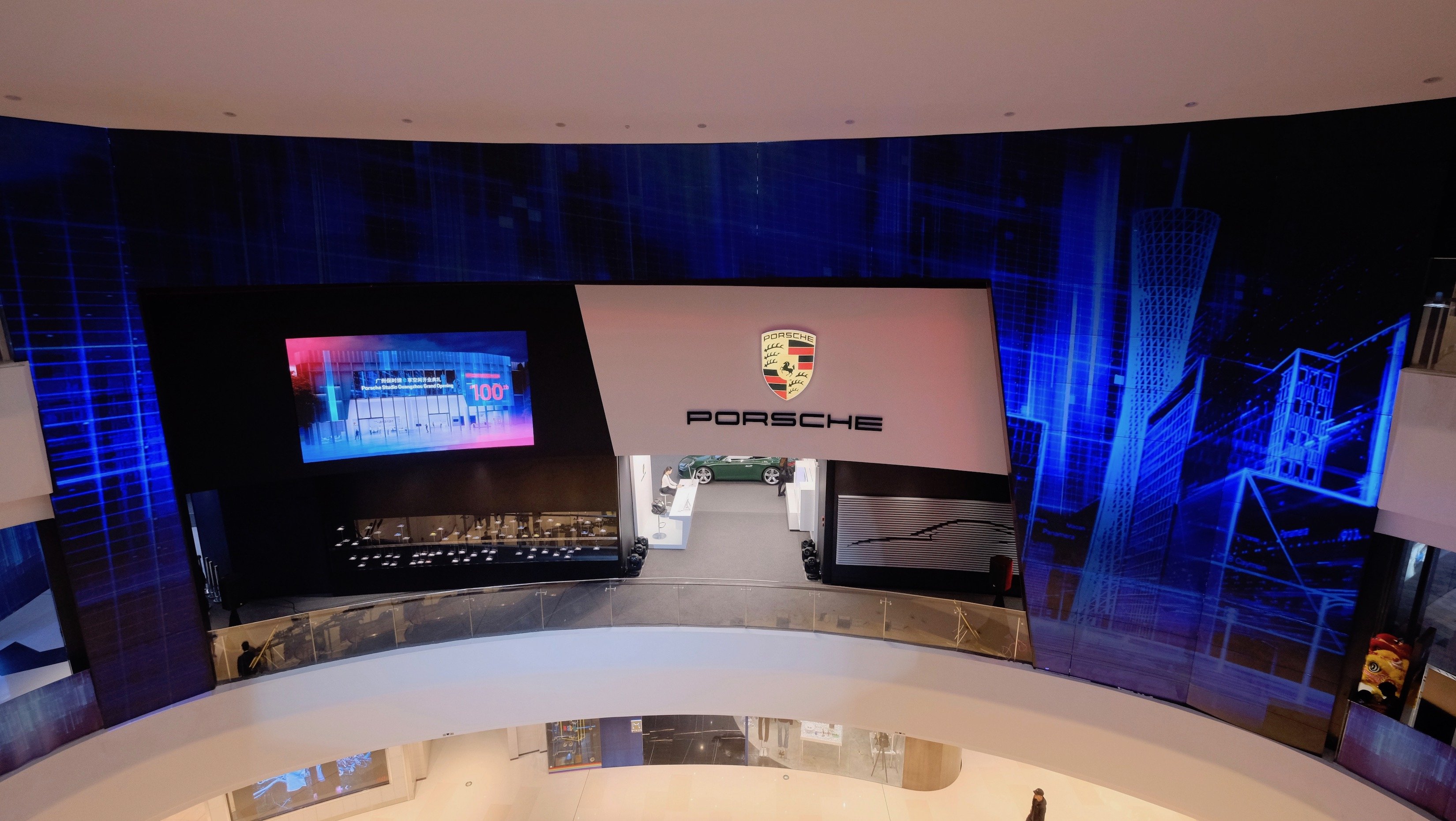 Centième showroom Porsche Chine Guangzhou