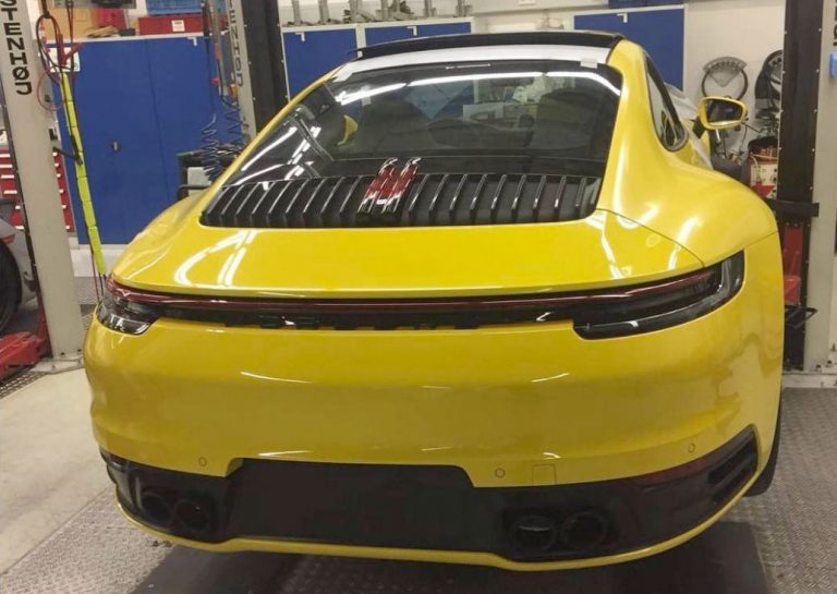 1ère photo de la futur Porsche 911 Type 992 : fake ou réalité