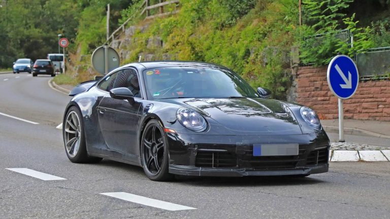 Un prototype de la future Porsche 911 GT3 circule… Avec turbo ?