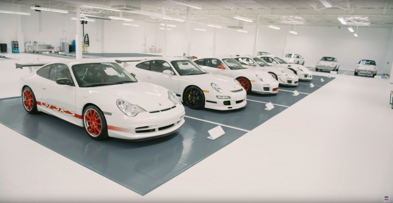 Carl Bauer collectionne les Porsche blanches… Et il en a 65 !