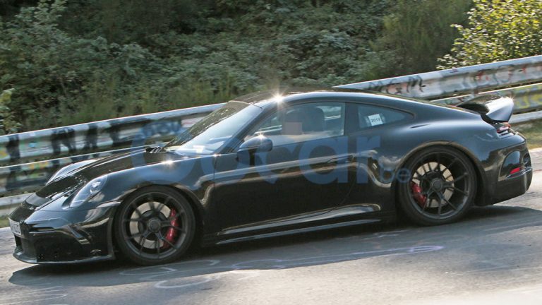 La future Porsche 911 (992) GT3 Touring sur piste !