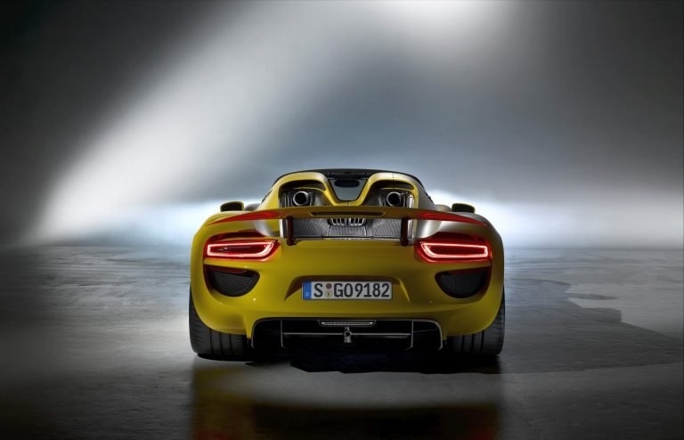 La délicate question du remplacement de la Porsche 918 Spyder