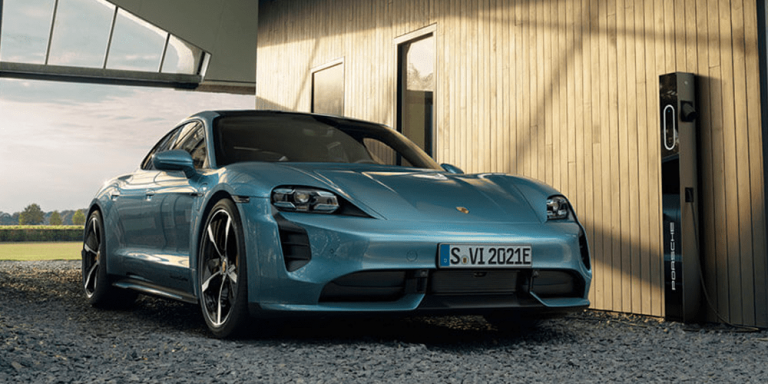 Porsche Taycan : 7 nouvelles couleurs pour 2021